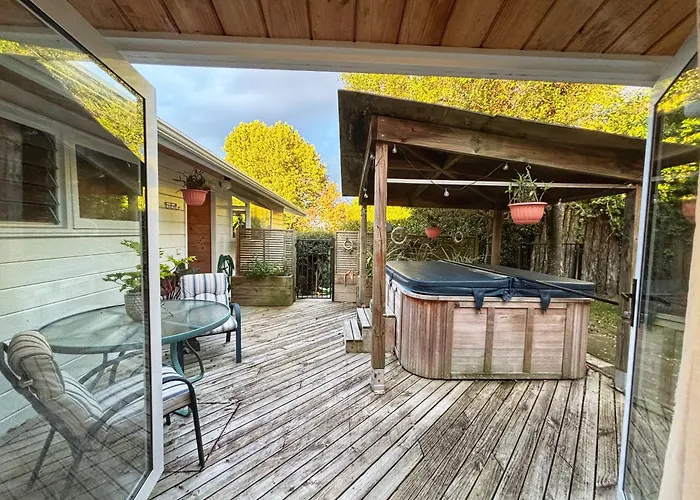 Secluded With A Bath On A Private Terrace 3* Rotorua